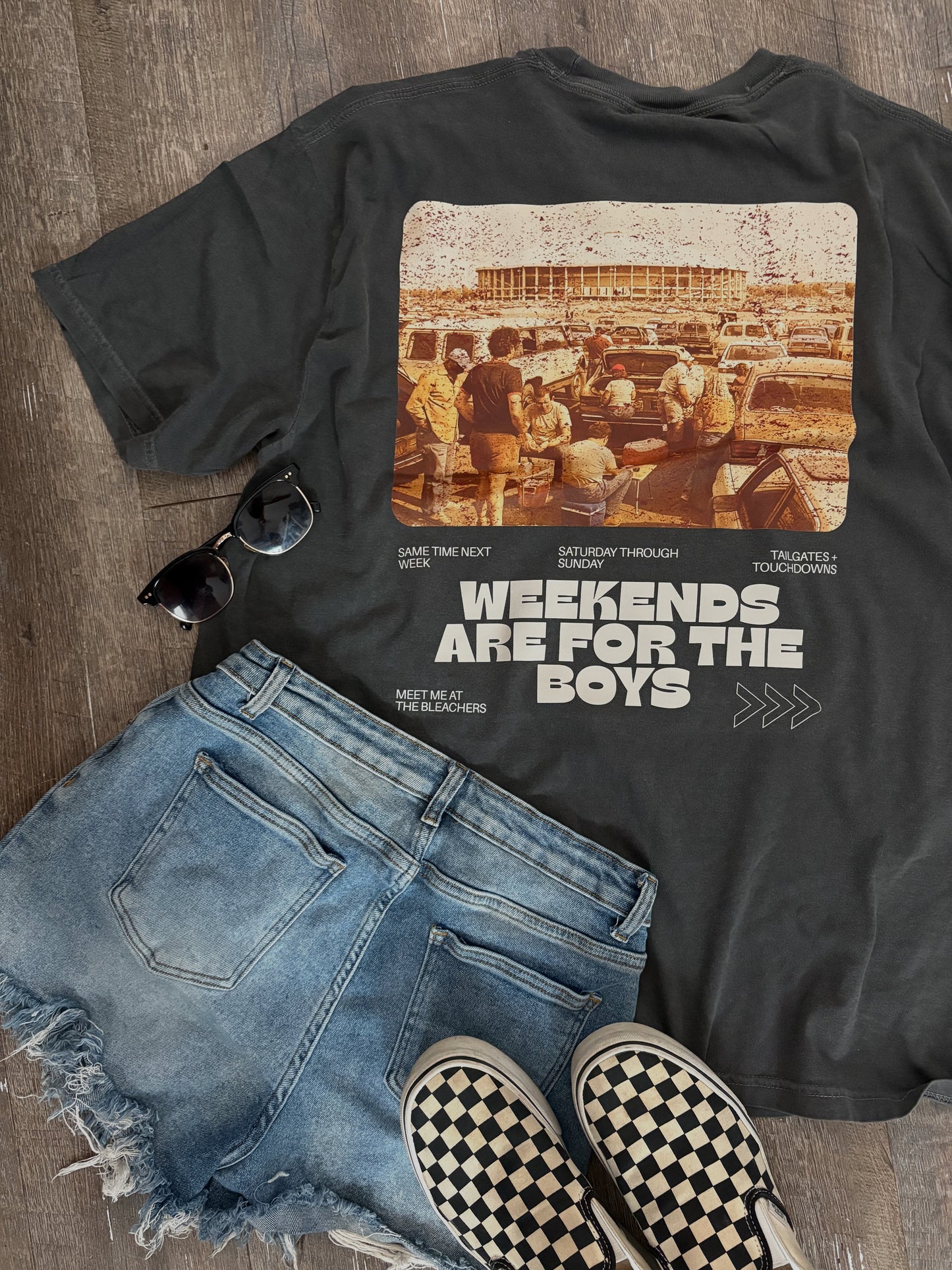 WEEKENDS ARE FOR THE BOYS - Comfort Colors