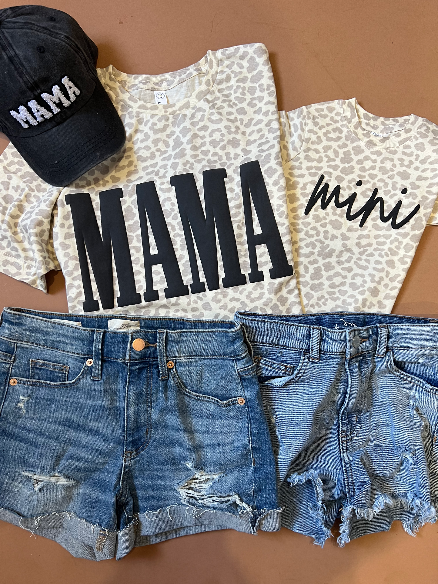 Mama + mini (matching) - Leopard puff