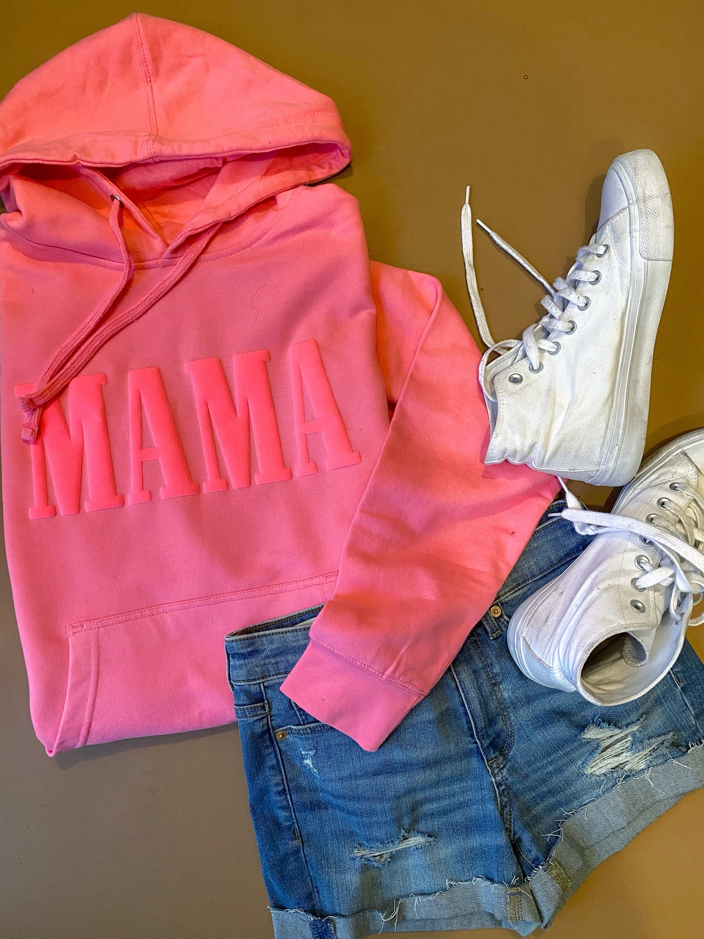 MAMA - Puff - neon pink hoodie
